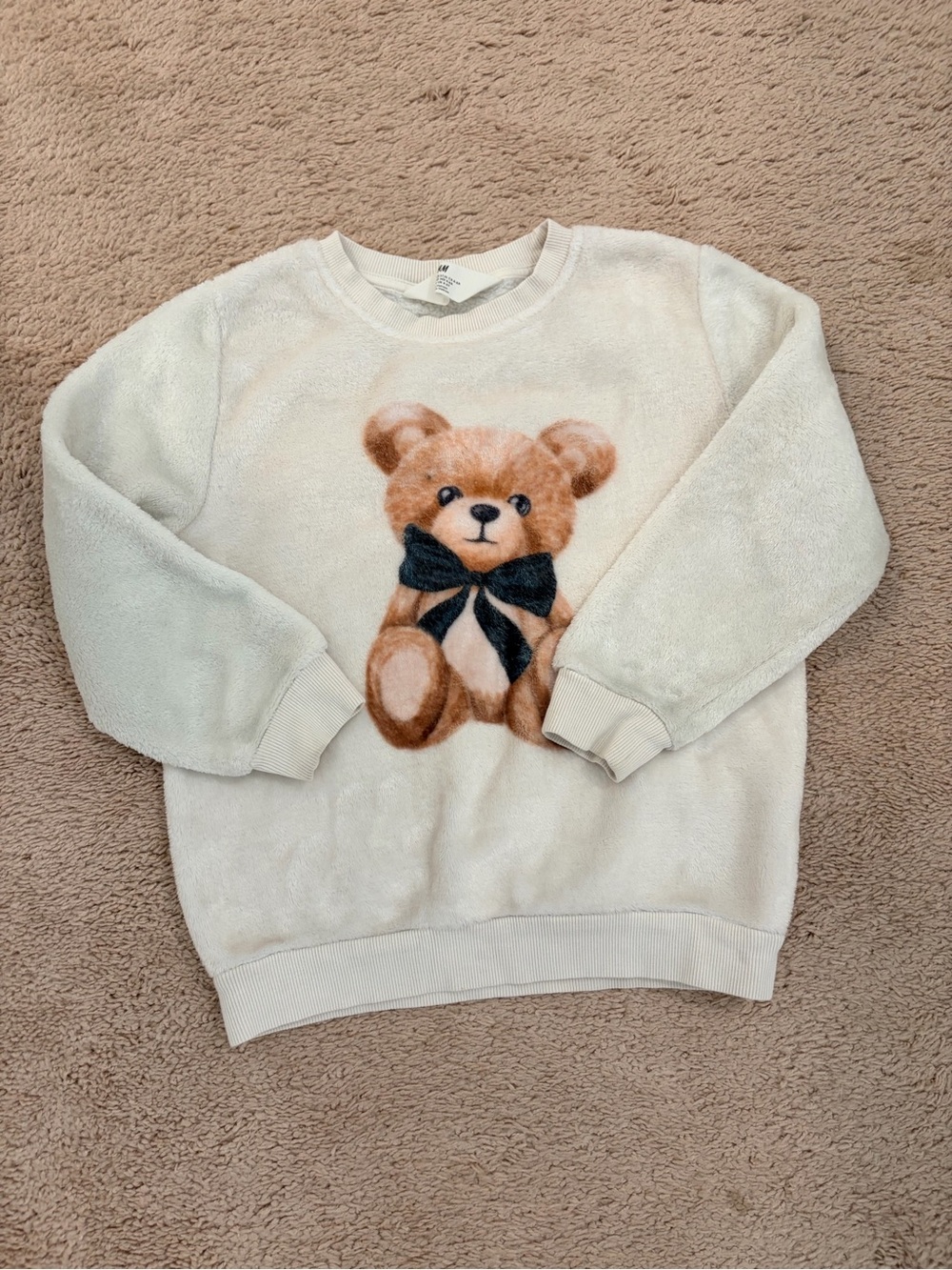 H&M Kids White Plush Fleece Teddy Bear Bowtie Size US 5T/6 - 121
